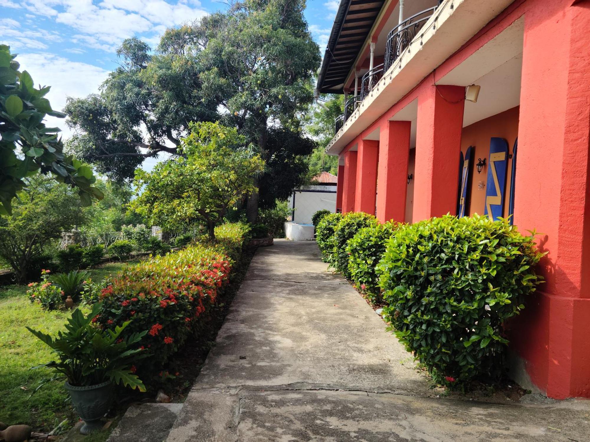 Hotel Habitation Des Lauriers Cap-Haïtien Exterior foto