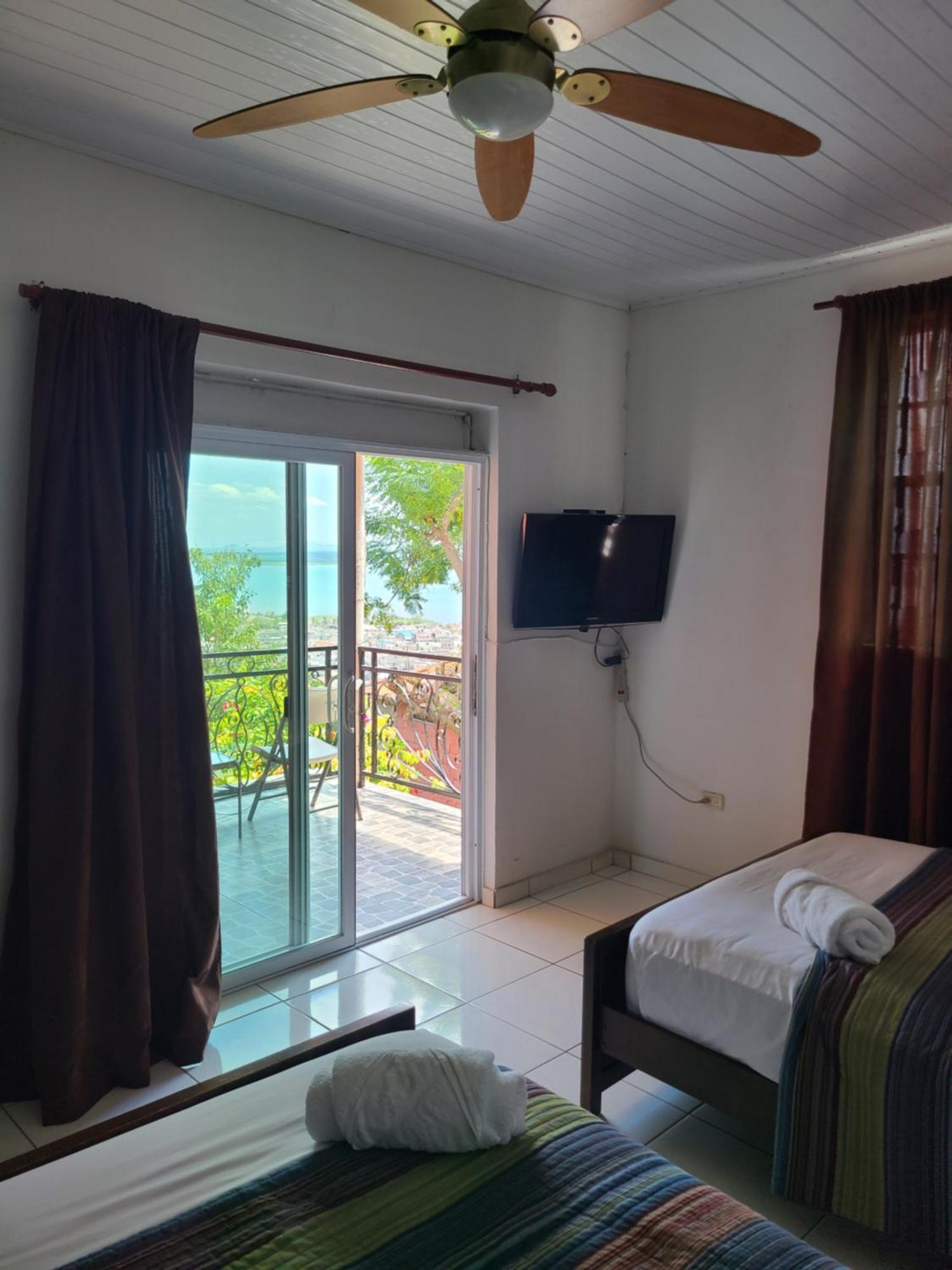 Hotel Habitation Des Lauriers Cap-Haïtien Exterior foto